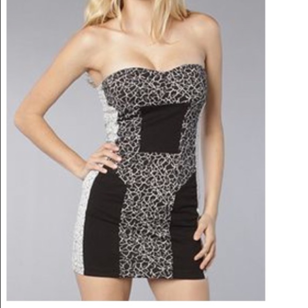 New Motel The Emmy Strapless Dress size small
